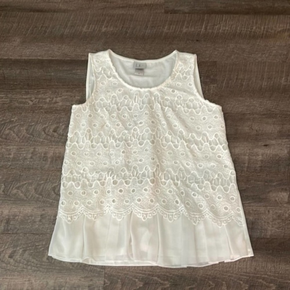 LIV LOS ANGELES CROCHET RUFFLE TOP